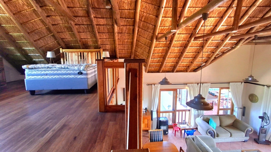 4 Bedroom Property for Sale in Boschenvaal River Front Lodges Free State